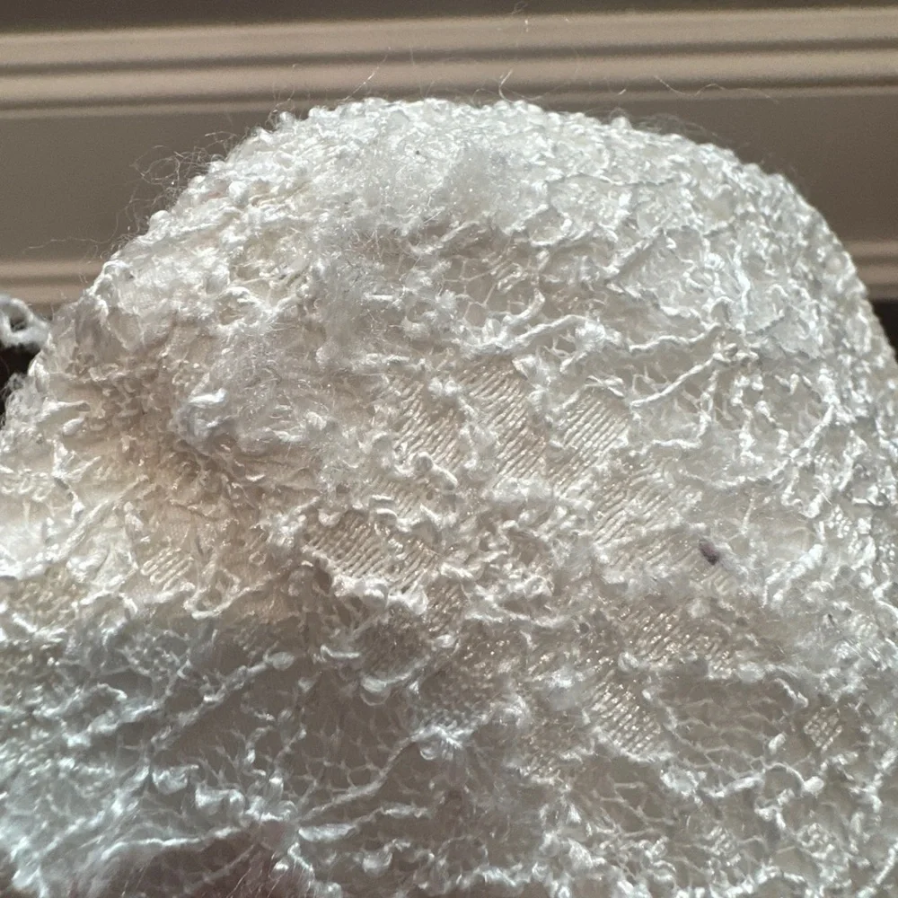 NWOT Lace Textured Women’s Face Mask for Formal Occassion